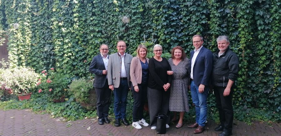 Treffen mit Mott Foundation