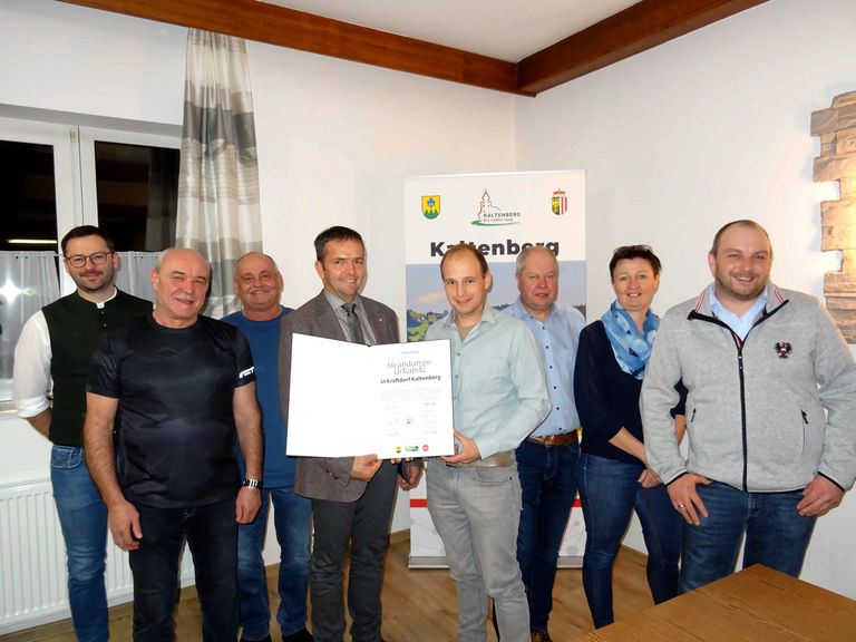 Gründung Urkraftdorf Kaltenberg mit den Verantwortlichen aus Gemeinde und Tourismus Gründung Urkraftdorf Kaltenberg mit den Verantwortlichen aus Gemeinde und Tourismus