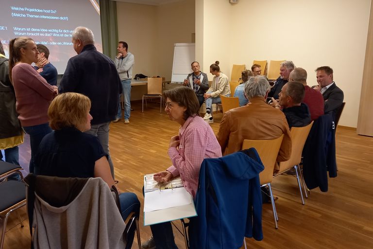 Startveranstaltung zur Projektschmiede am 24. September in Königswiesen mit den Teilnehmenden